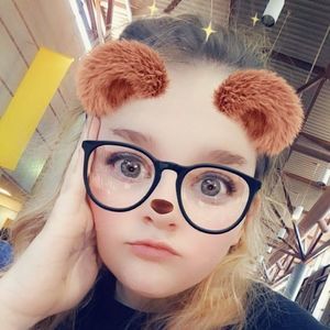 Meet your Posher, Hailey